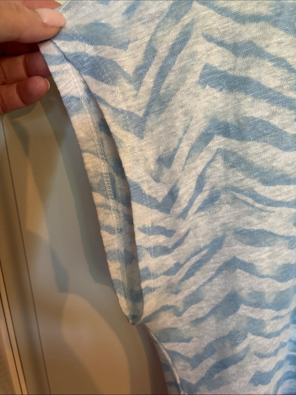 Tahari light, blue and white zebra print Sleeve T-shirt. 100% linen.  NWOT - Picture 7 of 8